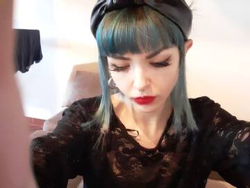Make upppp