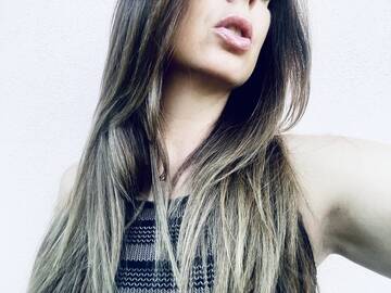 New look, no more blond!